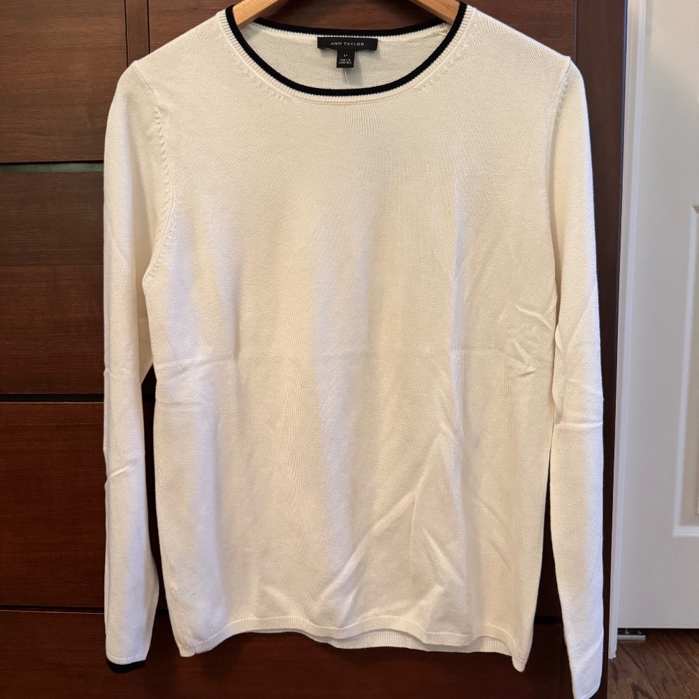 Ann Taylor White with Black Tipped Sweater - L Petite NWT